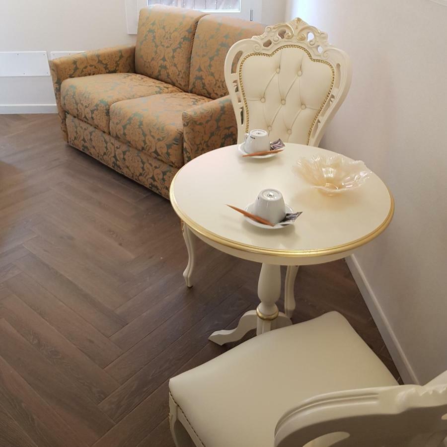 Hotel Ca' Vittoria Boutique House Chioggia Extérieur photo