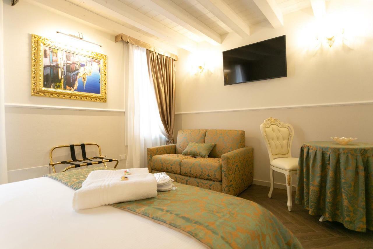 Hotel Ca' Vittoria Boutique House Chioggia Extérieur photo